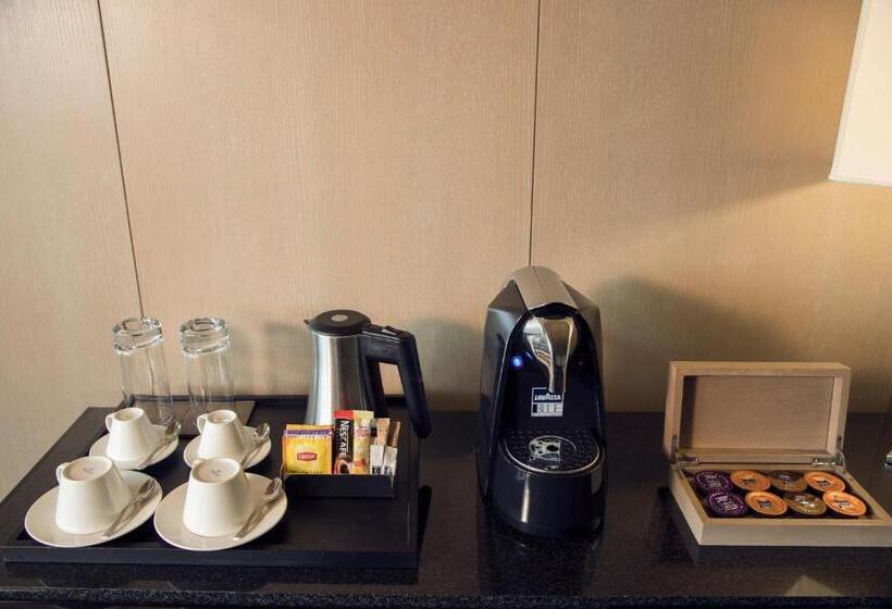 Suite Executiva, Key