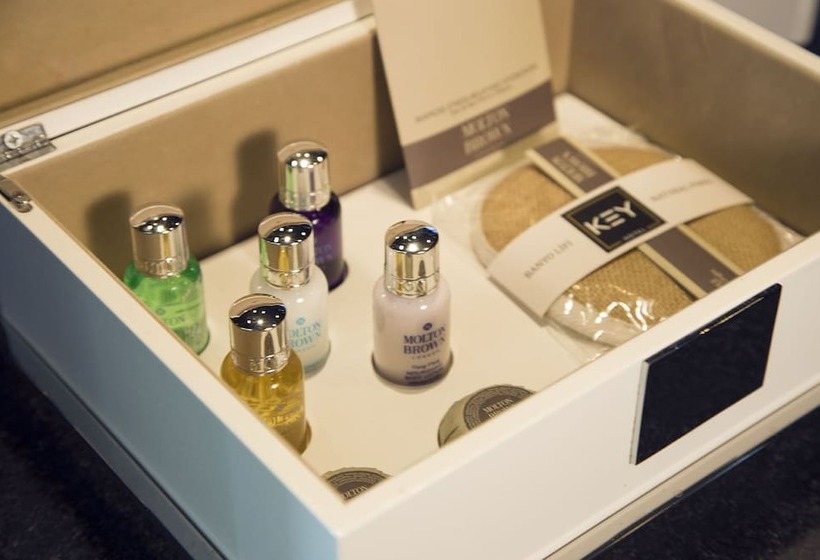 Suite Executiva, Key