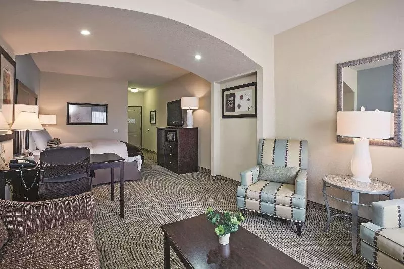 سوییت لوکس, La Quinta Inn & Suites By Wyndham Dfw Airport West  Euless