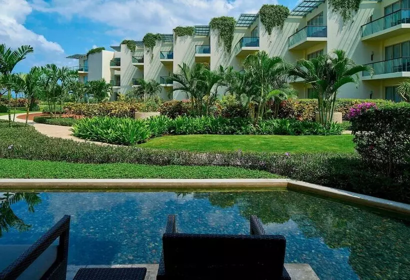 2ダブルベッドのスタンダードルーム, Sheraton Bali Kuta Resort