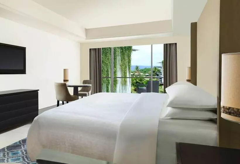 サイドオーシャンビューのダブルベッドスタンダードルーム, Sheraton Bali Kuta Resort