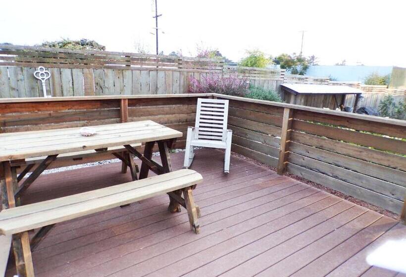 سوییت لوکس, Shoreline Cottages