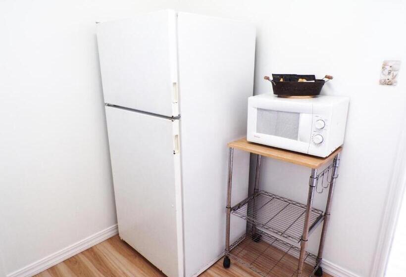 کابین, Shoreline Cottages