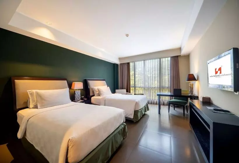 デラックスルーム, Swiss Belhotel Rainforest