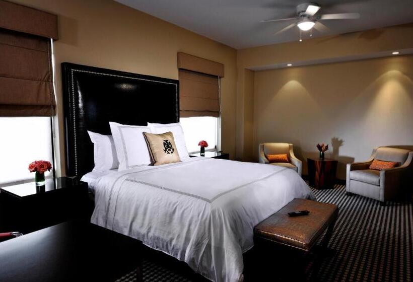 디럭스 룸, The Mayo