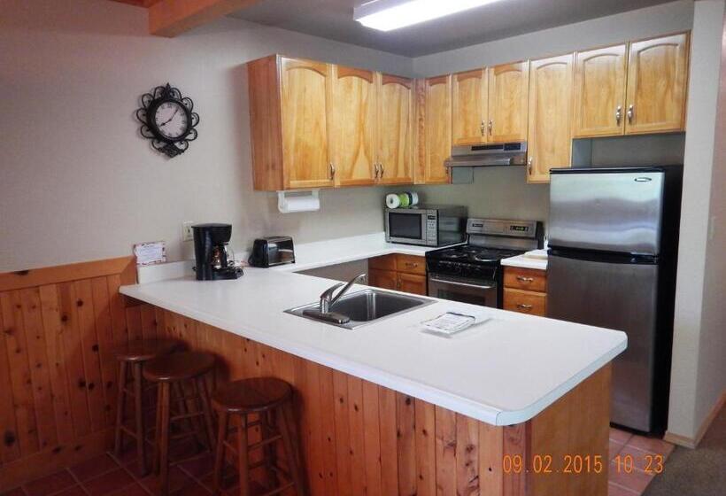 Шале Deluxe 1 Спальня, Mount Shasta Resort