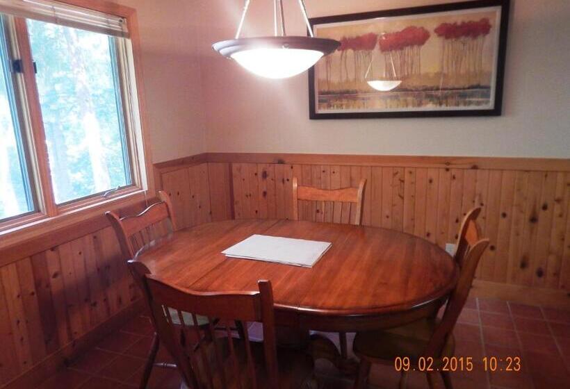 シャレー・デラックス1寝室, Mount Shasta Resort