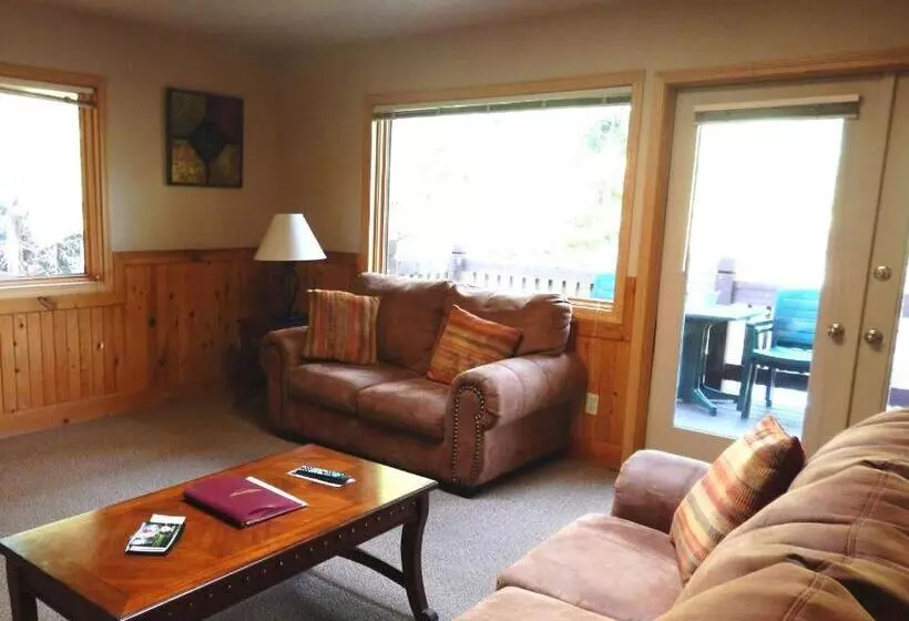 シャレー・デラックス1寝室, Mount Shasta Resort