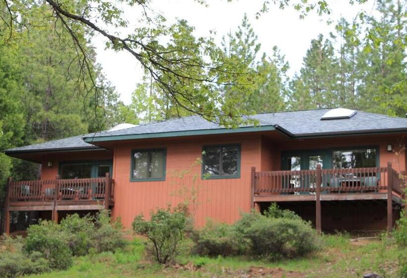 シャレー・デラックス1寝室, Mount Shasta Resort