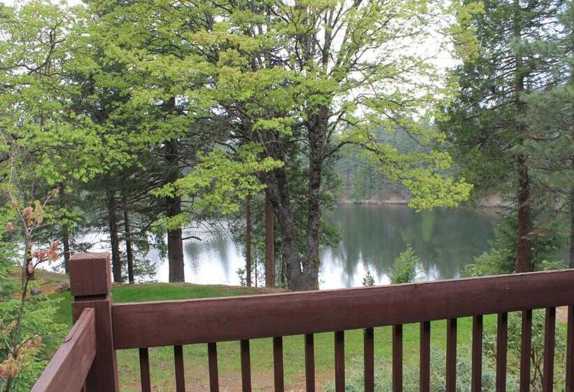 シャレー・デラックス1寝室, Mount Shasta Resort