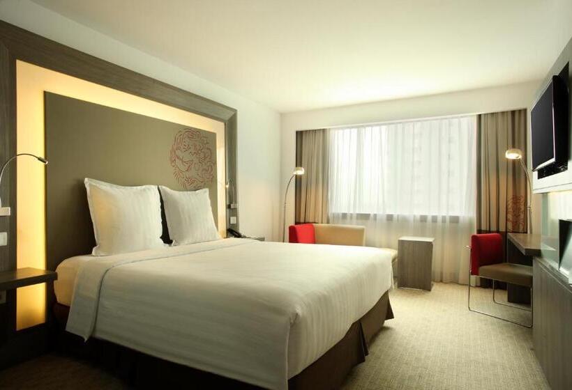 Номер Executive, Novotel Jakarta Gajah Mada