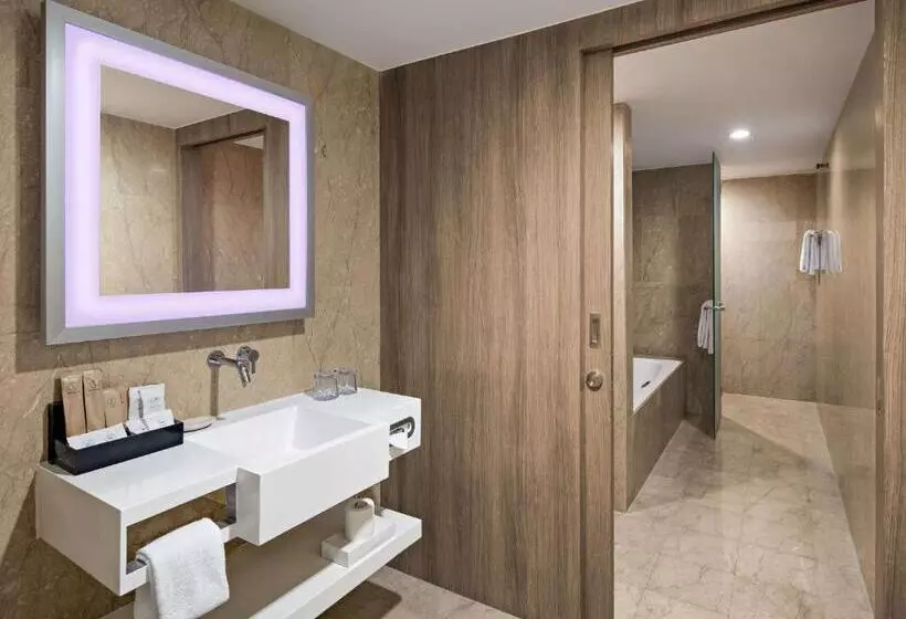 スーペリアースイート, Novotel Jakarta Gajah Mada