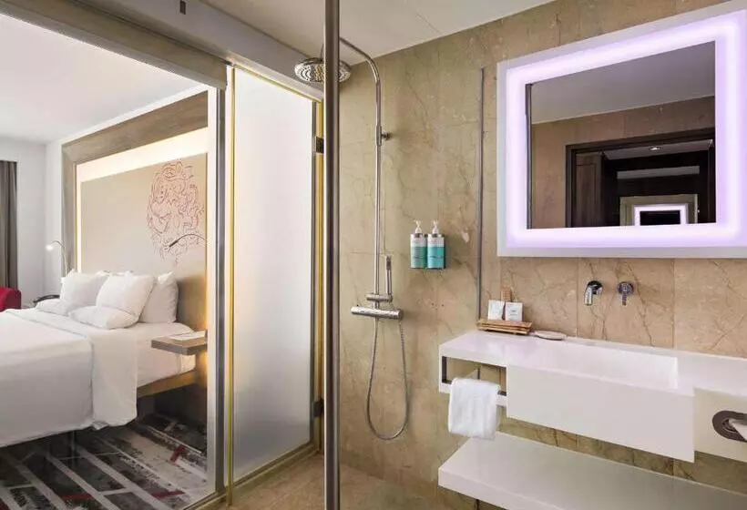 プレミアムルーム, Novotel Jakarta Gajah Mada