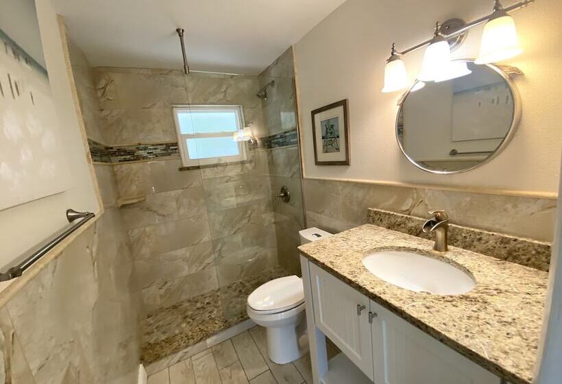 جناح ديلوكس, The Pearl Beach Inn