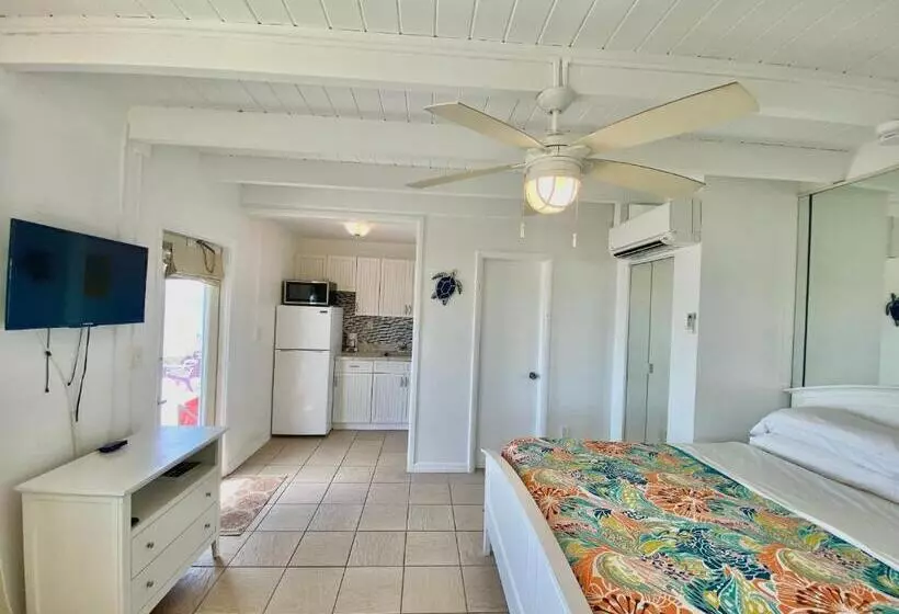 キングサイズベッドのスタンダードルーム, The Pearl Beach Inn
