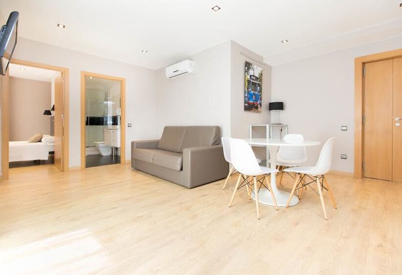 Студия Стандарт, Ainb Sagrada Familia Apartments