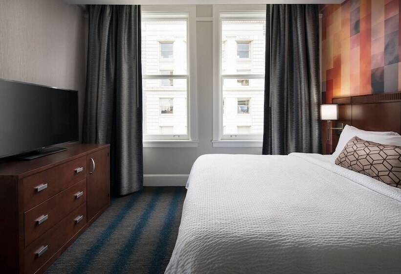 سوییت, Courtyard Seattle Downtown/pioneer Square