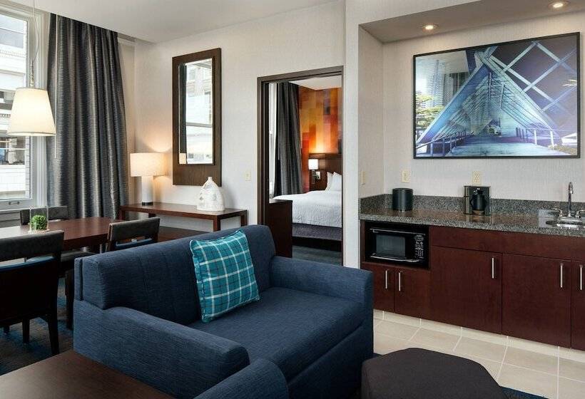 سوییت, Courtyard Seattle Downtown/pioneer Square