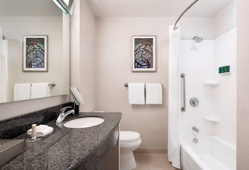 اتاق استاندارد با 2 تخت دوبل, Courtyard Seattle Downtown/pioneer Square