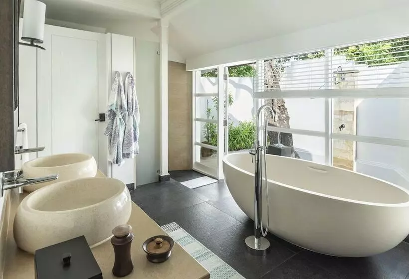اتاق لوکس, Four Seasons Resort Maldives At Kuda Huraa