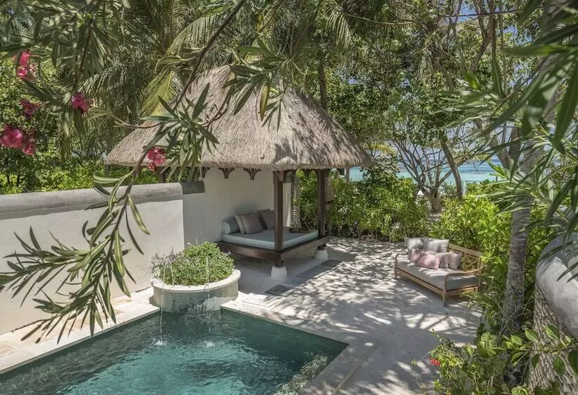 اتاق لوکس, Four Seasons Resort Maldives At Kuda Huraa
