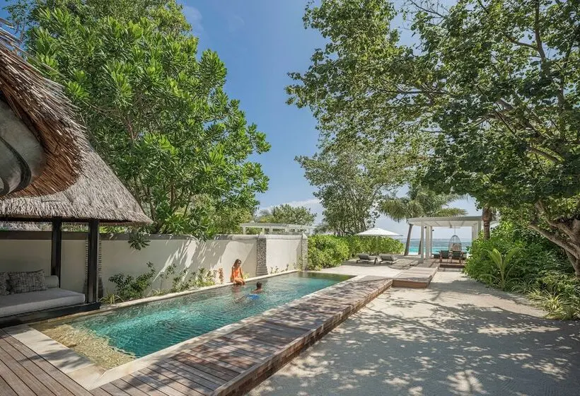 ویلای یک اتاق خوابه با استخر شنا, Four Seasons Resort Maldives At Kuda Huraa