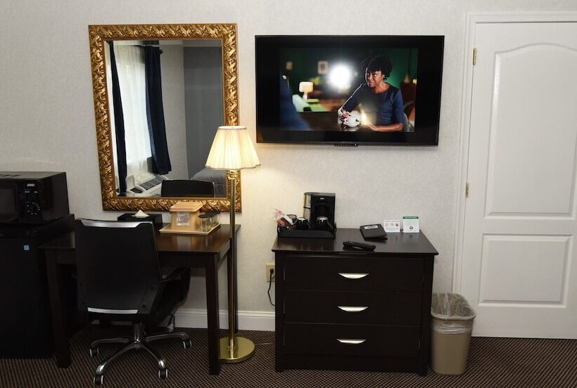 Номер Deluxe, Fairbridge Hotel Atlantic City