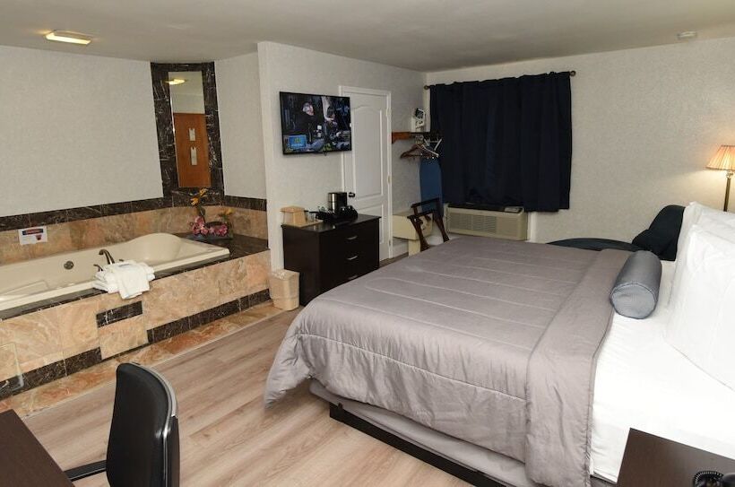 Номер Deluxe с Гидромассажем, Fairbridge Hotel Atlantic City