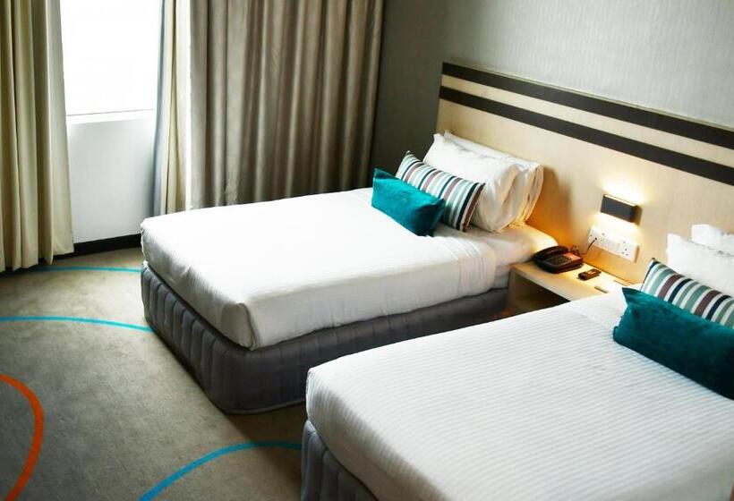 エクゼクティブルーム, Première