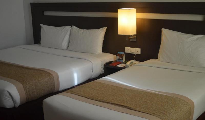 デラックストリプルルーム, Première