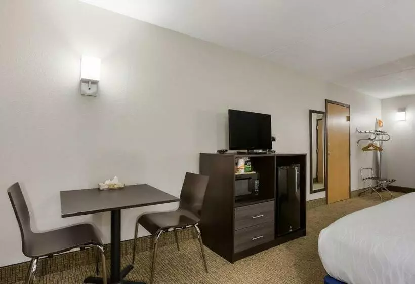 Standard-invahuone King-vuode, Rodeway Inn Branson, Brick House