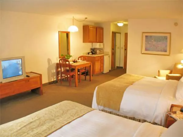 スタンダードルーム, Rosemont Suites