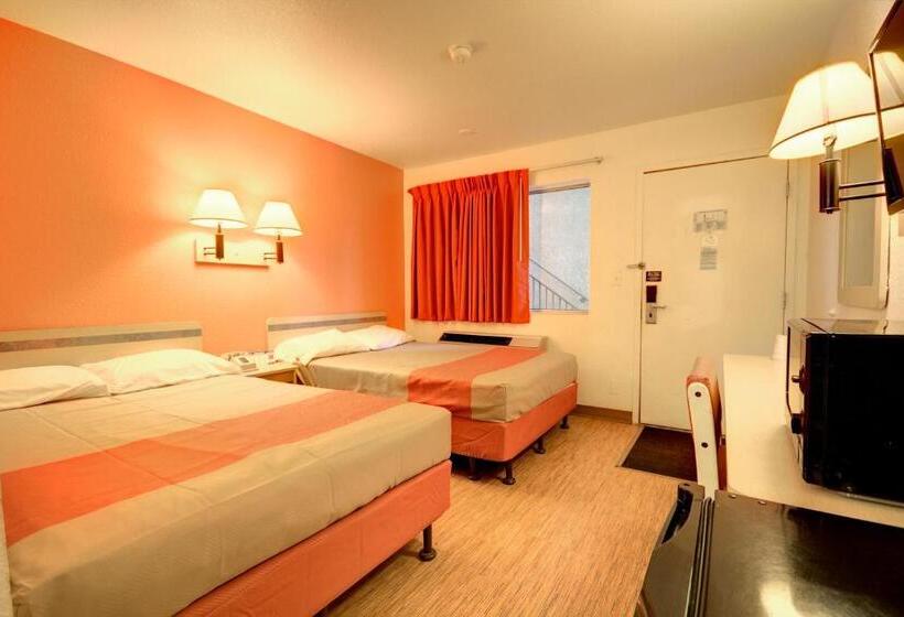 غرفة ديلوكس رباعية, Motel 6alamogordo, Nm