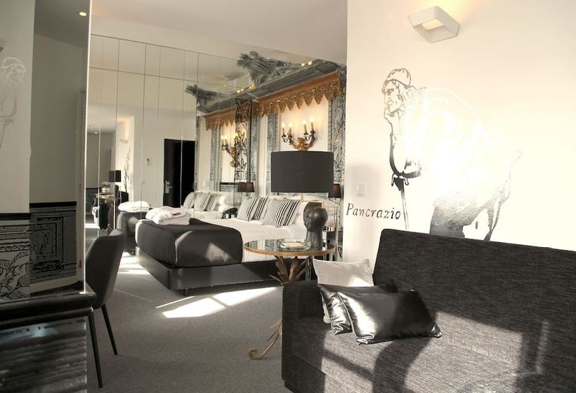 سوییت جونیور, Teatro Boutique Rooms & Suites