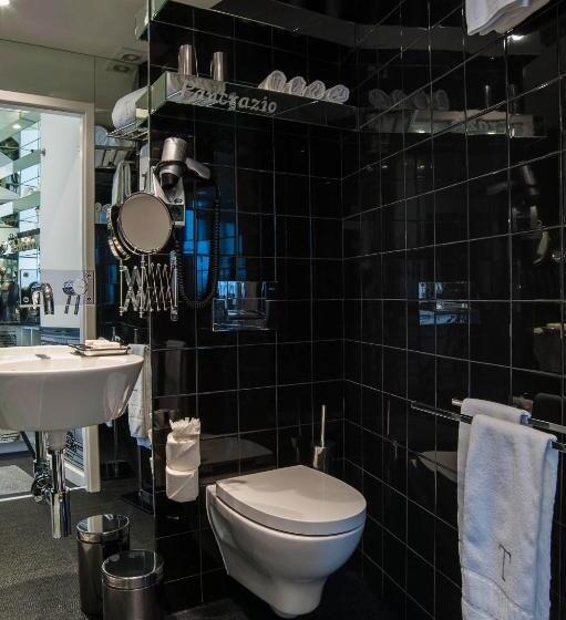 سوییت جونیور, Teatro Boutique Rooms & Suites