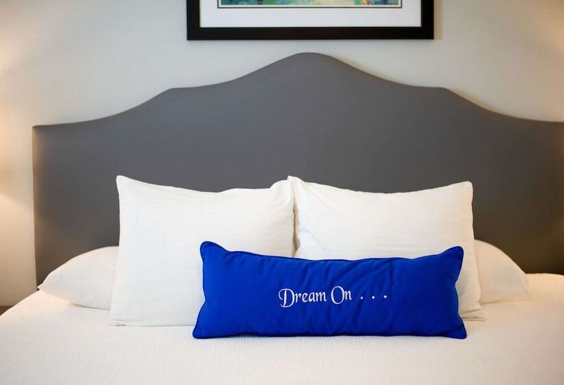 سوییت, Frenchmen Orleans At 519, Ascend Hotel Collection