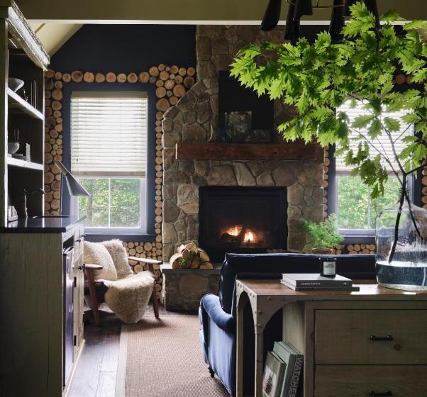 بنجلو قياسى, Hidden Pond Resort