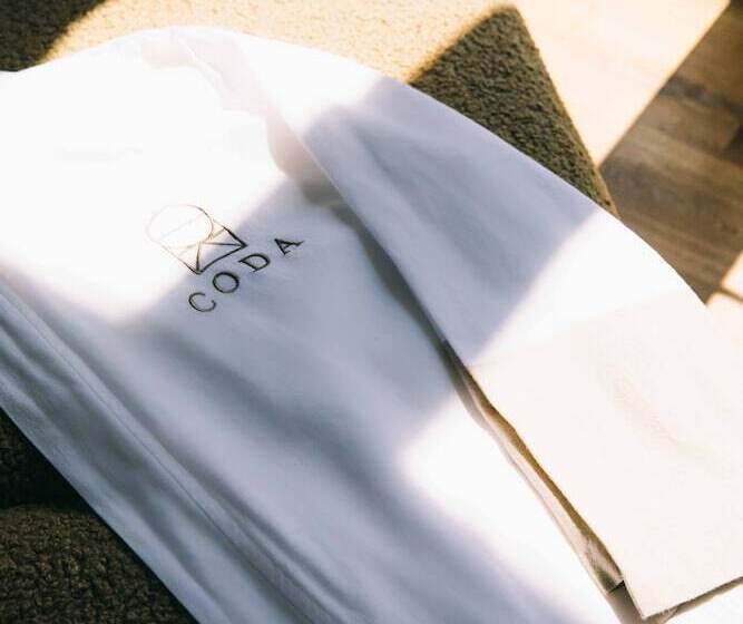 발코니 수피리어 룸, Coda Williamsburg