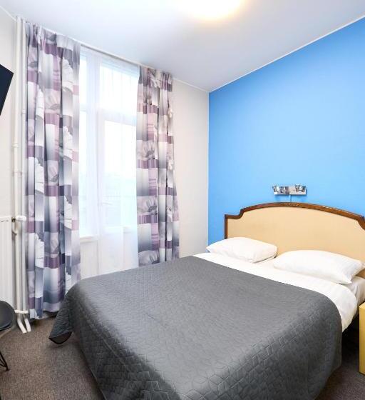 标准间, Derby Merode