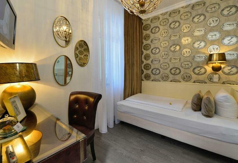 스탠다드 싱글 룸, Domstern