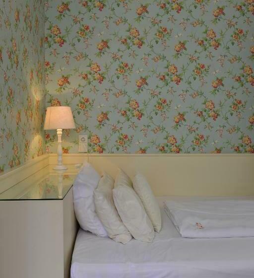 스탠다드 싱글 룸, Domstern