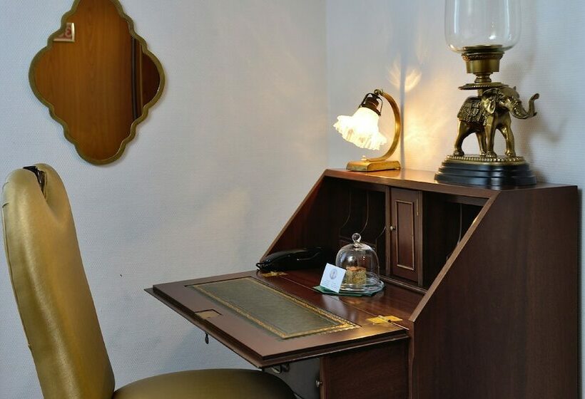 스탠다드 싱글 룸, Domstern