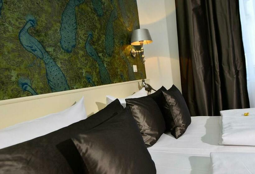 스탠다드 룸, Domstern