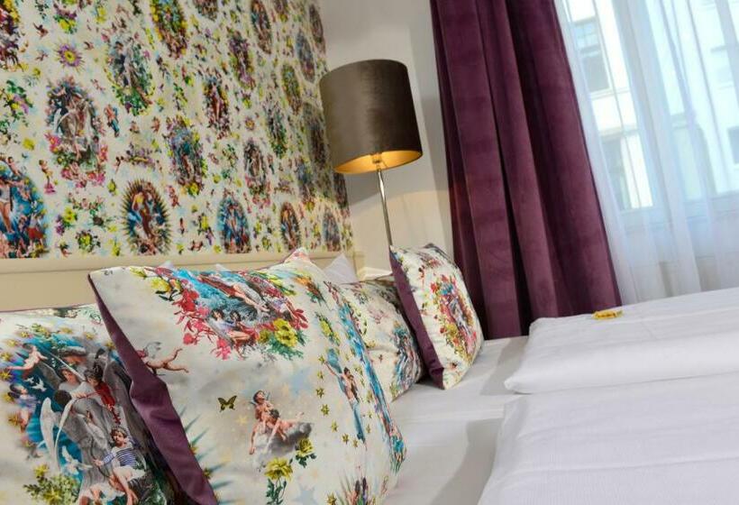 스탠다드 룸, Domstern