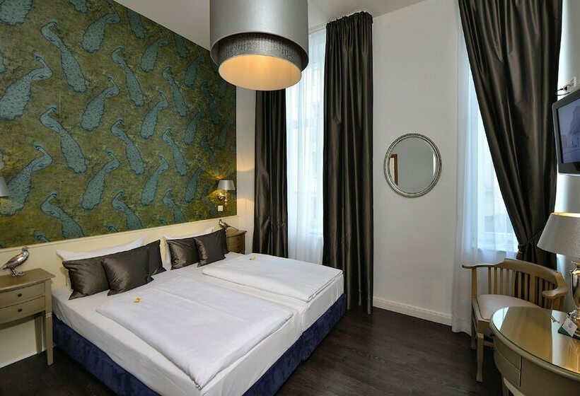 스탠다드 룸, Domstern