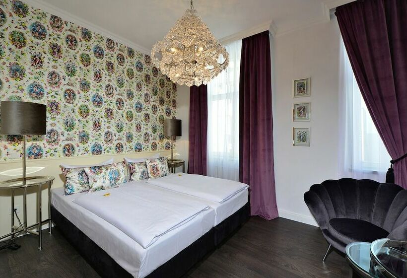 스탠다드 룸, Domstern