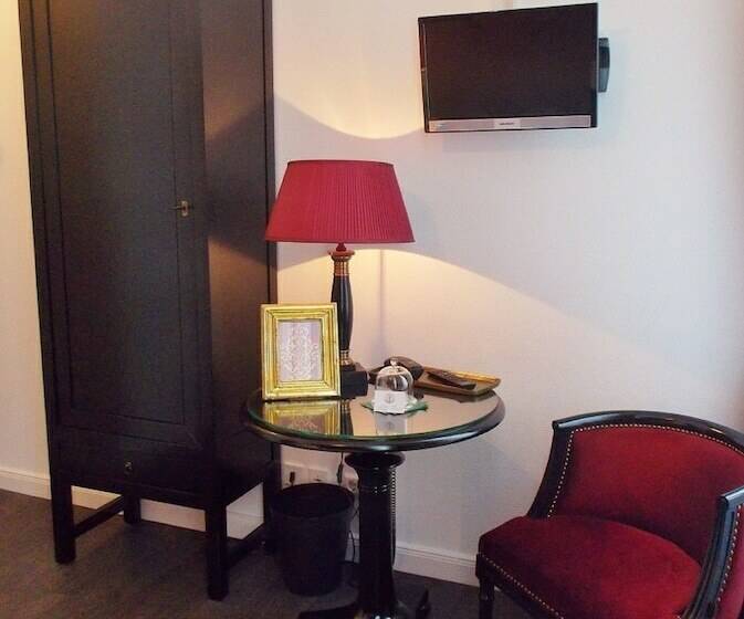 스탠다드 룸, Domstern