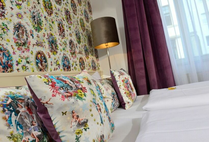 스탠다드 룸, Domstern