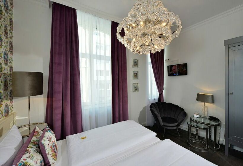 Номер Стандарт, Domstern