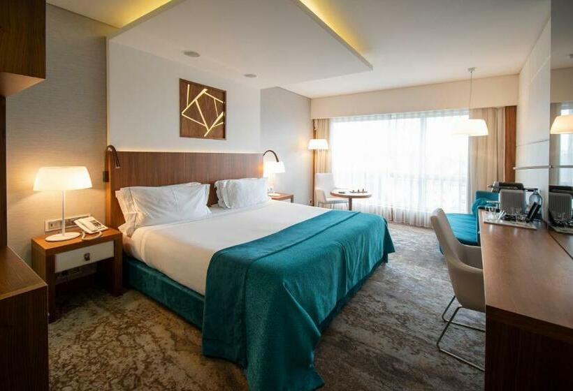 اتاق پرمیوم, Epic Sana Lisboa